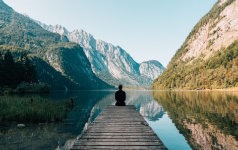 Mindfulness – czyli jak żyć „tu i&nbsp;teraz”
